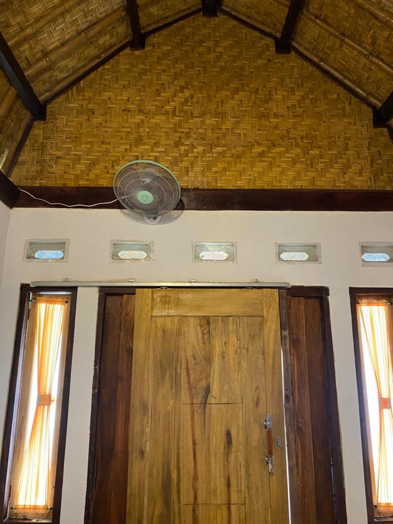 Diki Bungalows Kuta  Exterior foto